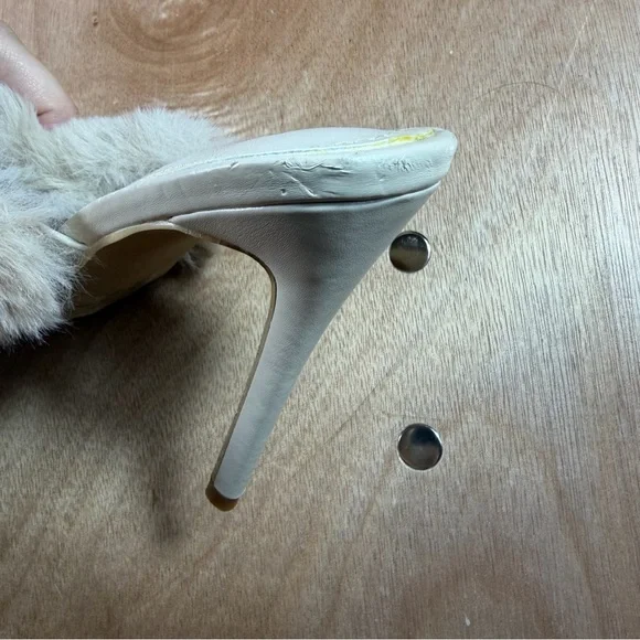 Cape Robbin Beige Faux Fur Slide Heels - Picture 4 of 9